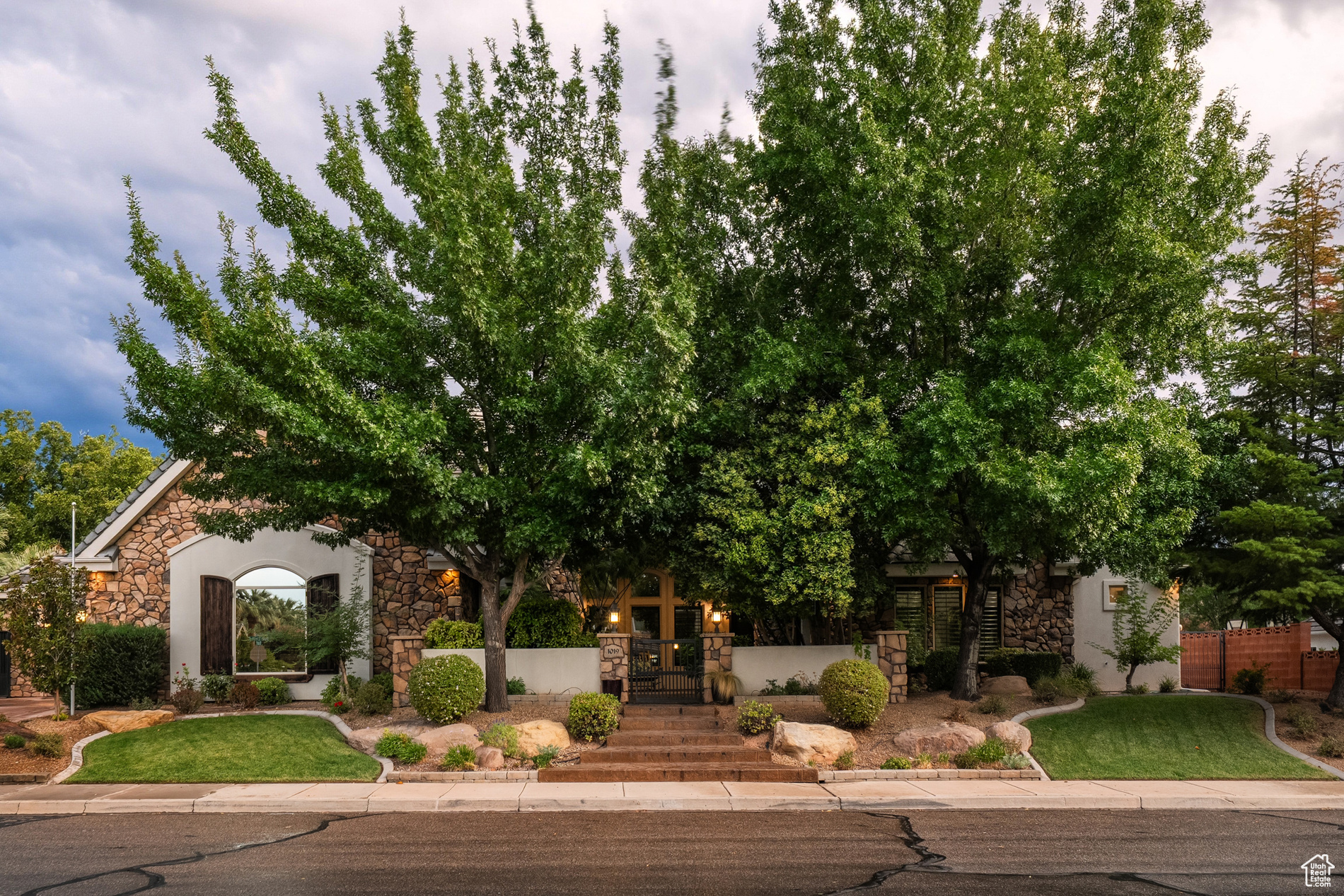 COX LANDING - Residential