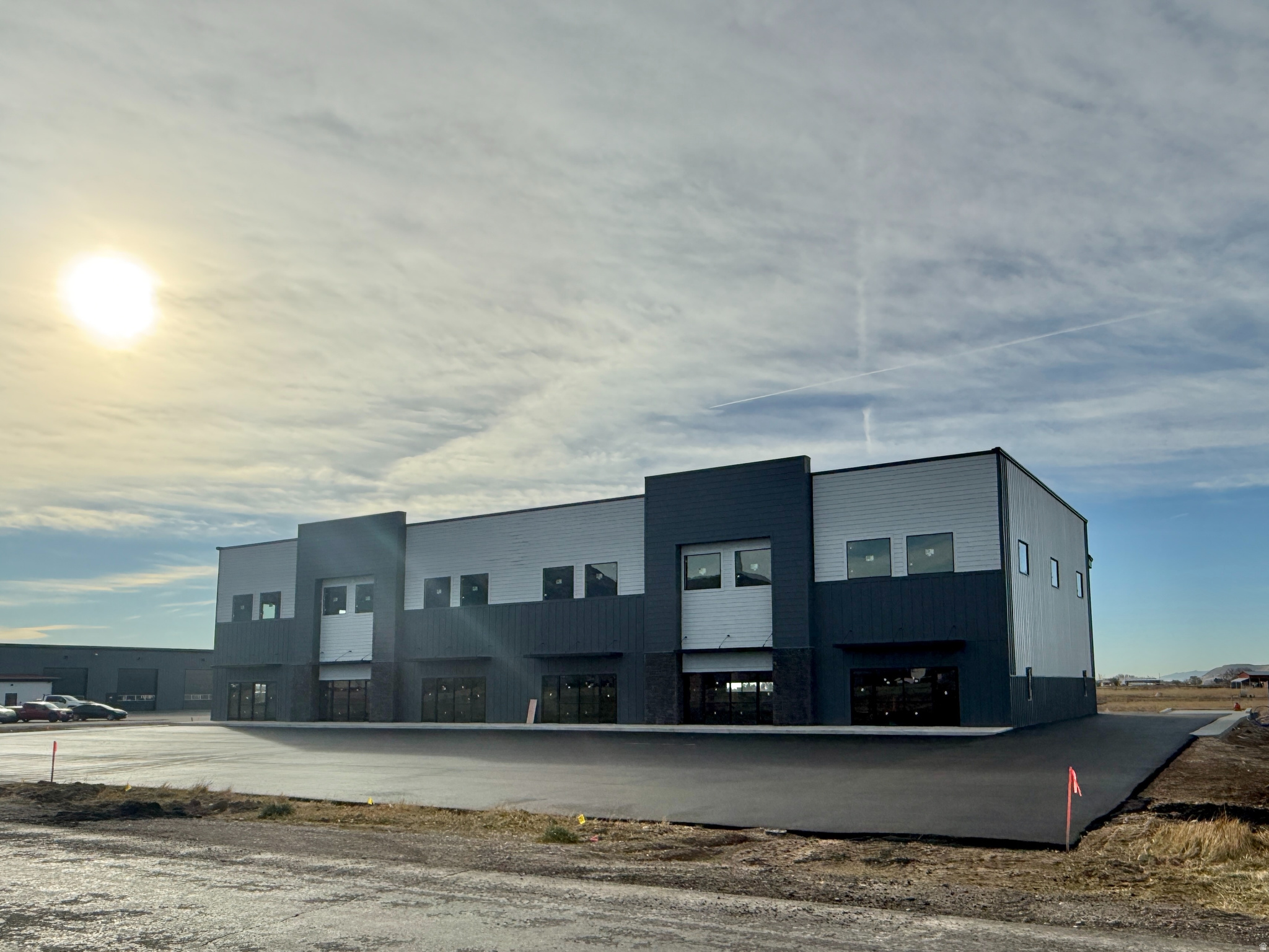 ELWOOD CROSSING - Commercial Lease