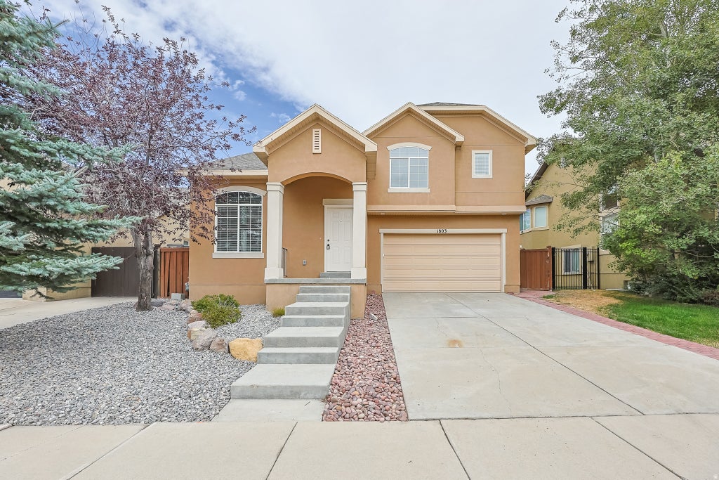 Photo of 1803 E WALNUT GROVE DR S, Draper, UT 84020 (MLS # 2182051)