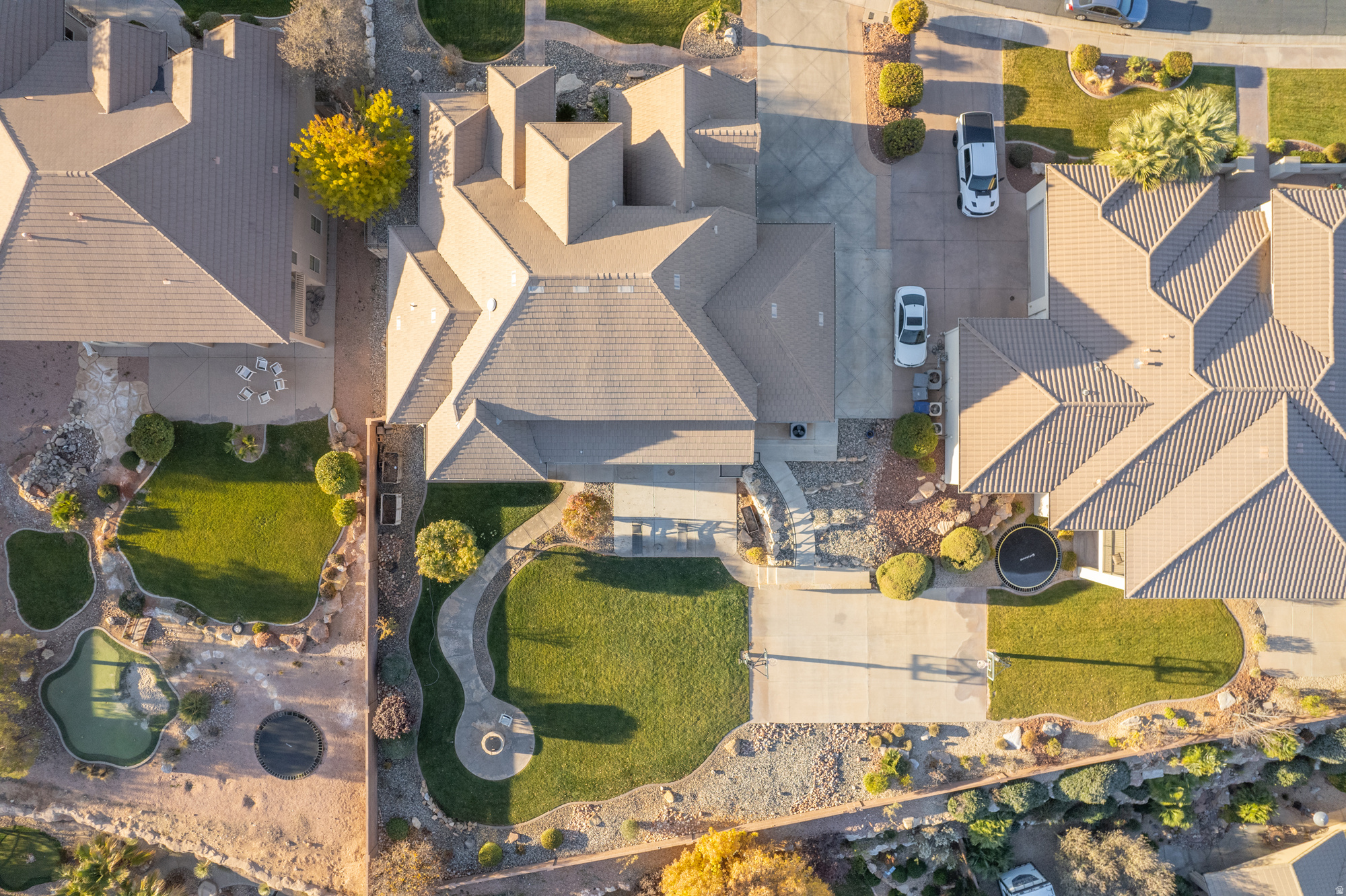 KNOLLS AT LITTLE VALLEY - Residential