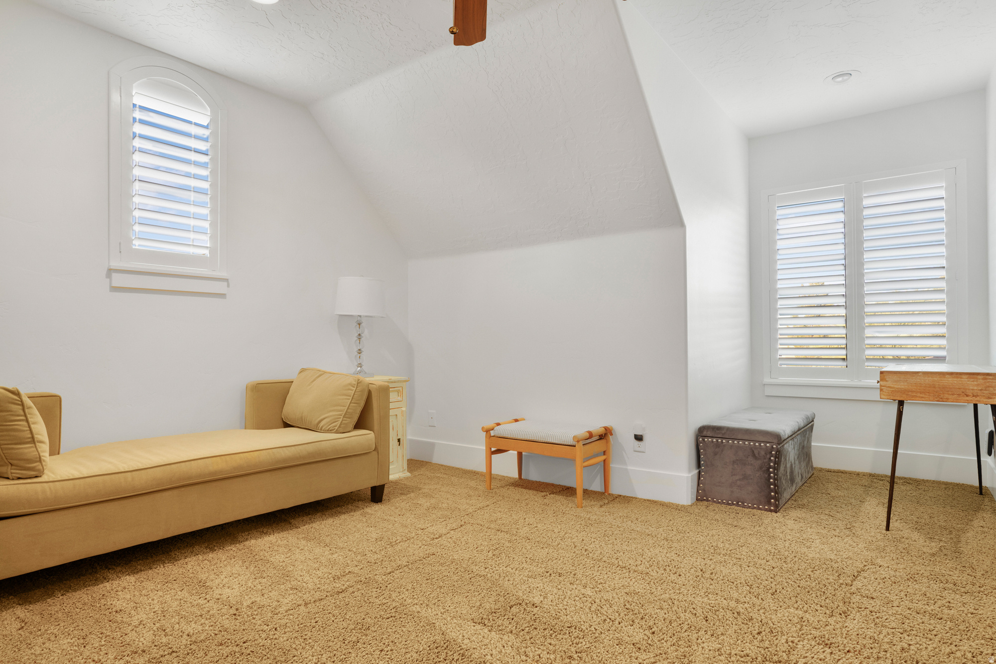 KNOLLS AT LITTLE VALLEY - Residential