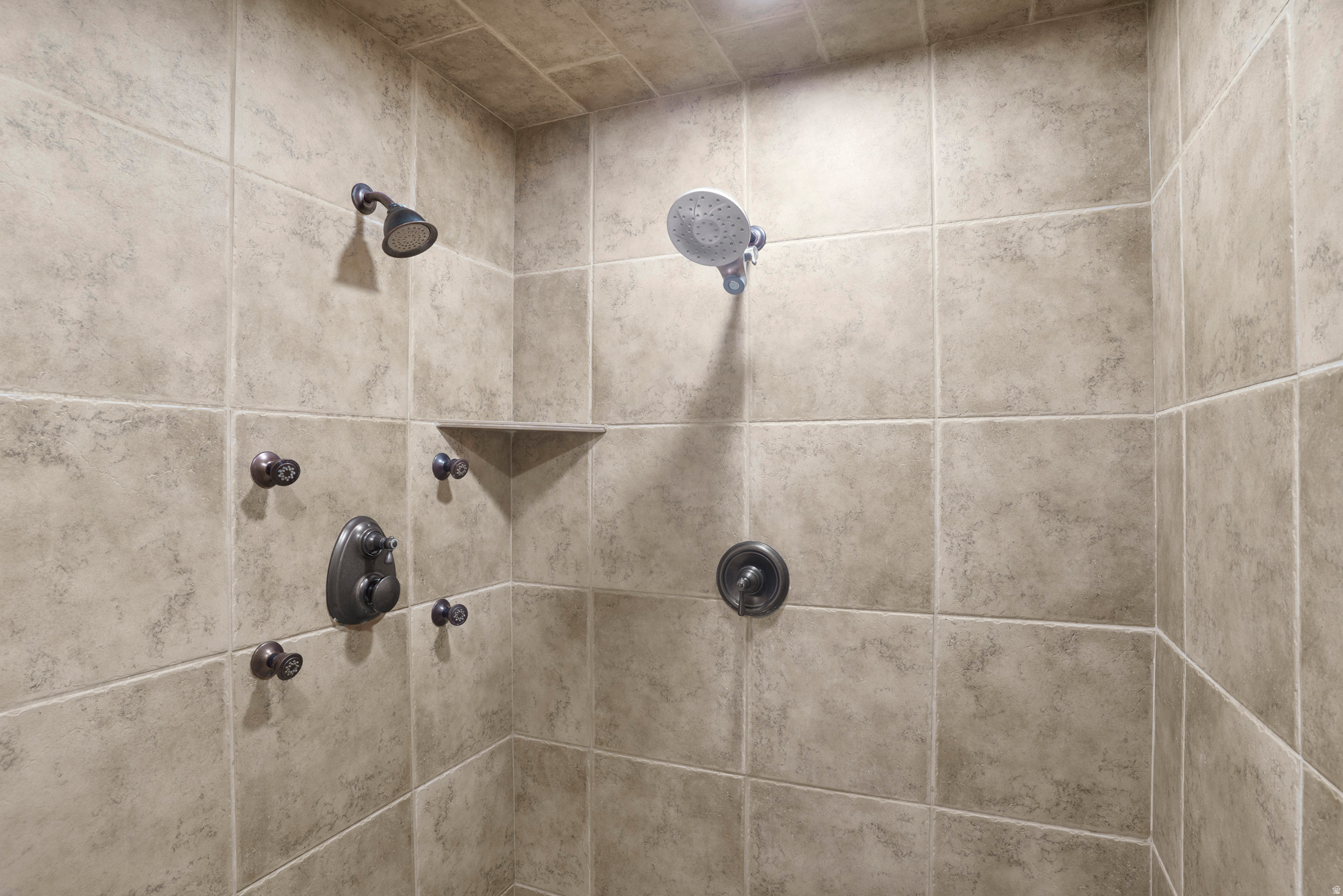 KNOLLS AT LITTLE VALLEY - Residential