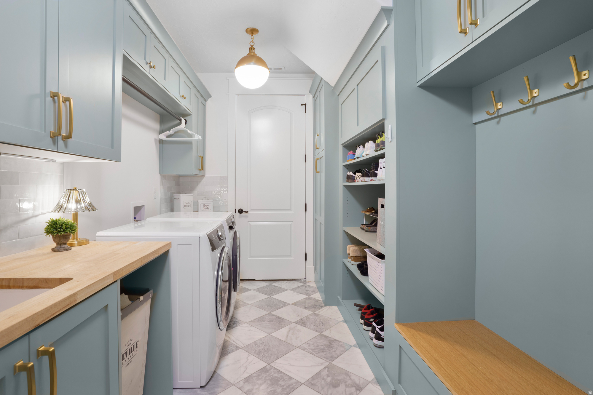 KNOLLS AT LITTLE VALLEY - Residential