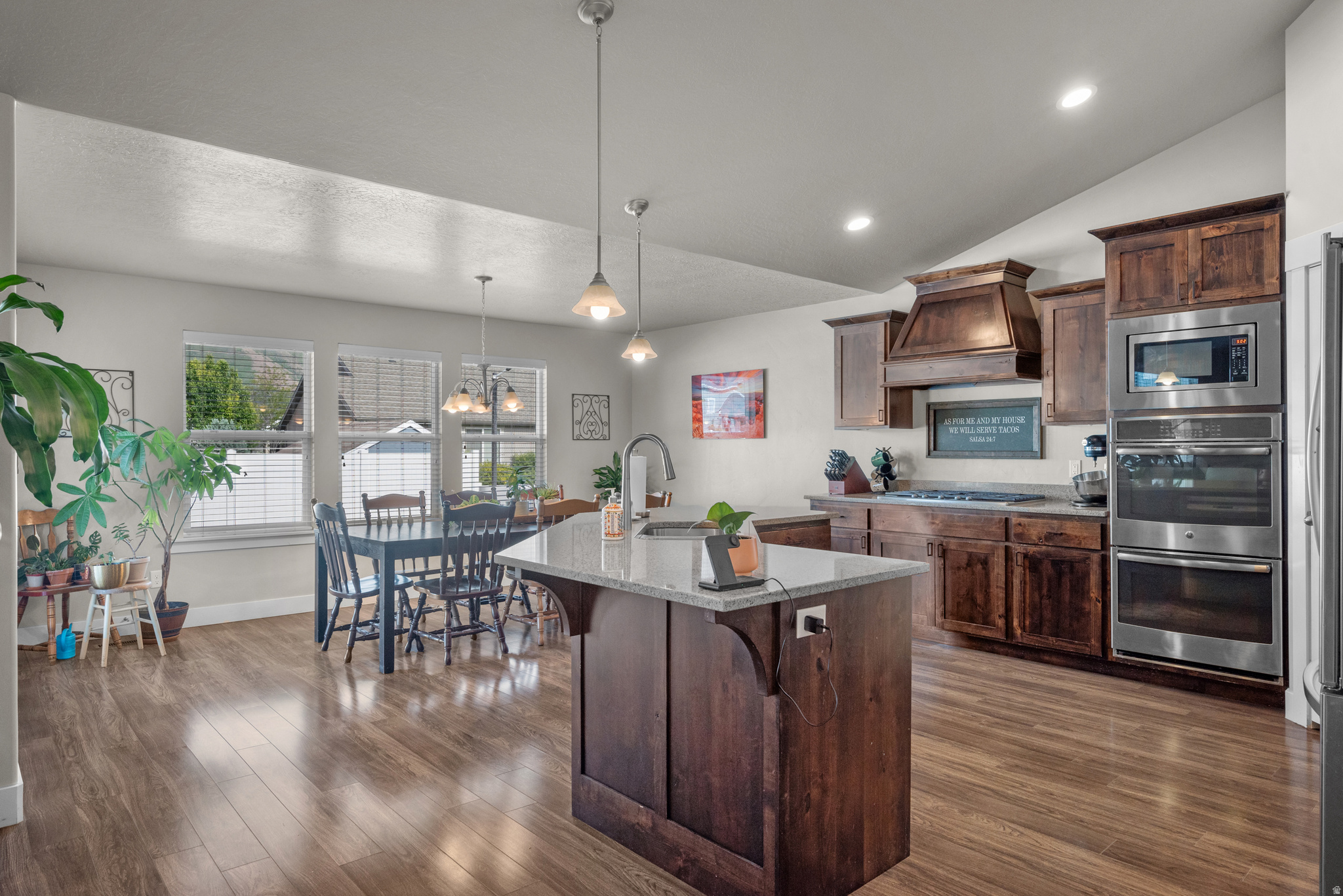 MAPLE HIGHLANDS - Residential
