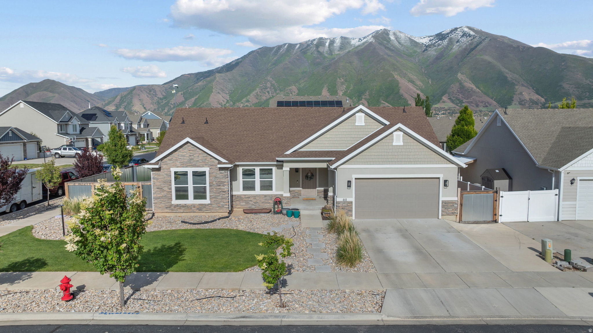 MAPLE HIGHLANDS - Residential