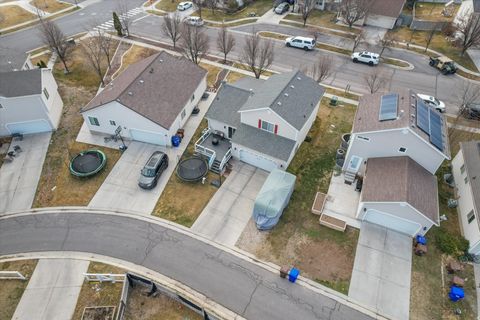 Tiny photo for 7849 N SADDLEBACK DR, Eagle Mountain, UT 84005 (MLS # 2140574)