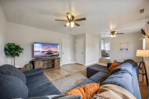 Tiny photo for 7849 N SADDLEBACK DR, Eagle Mountain, UT 84005 (MLS # 2140574)