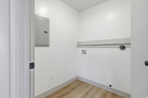 Tiny photo for 862 E 250 N, Hyrum, UT 84319 (MLS # 2135679)