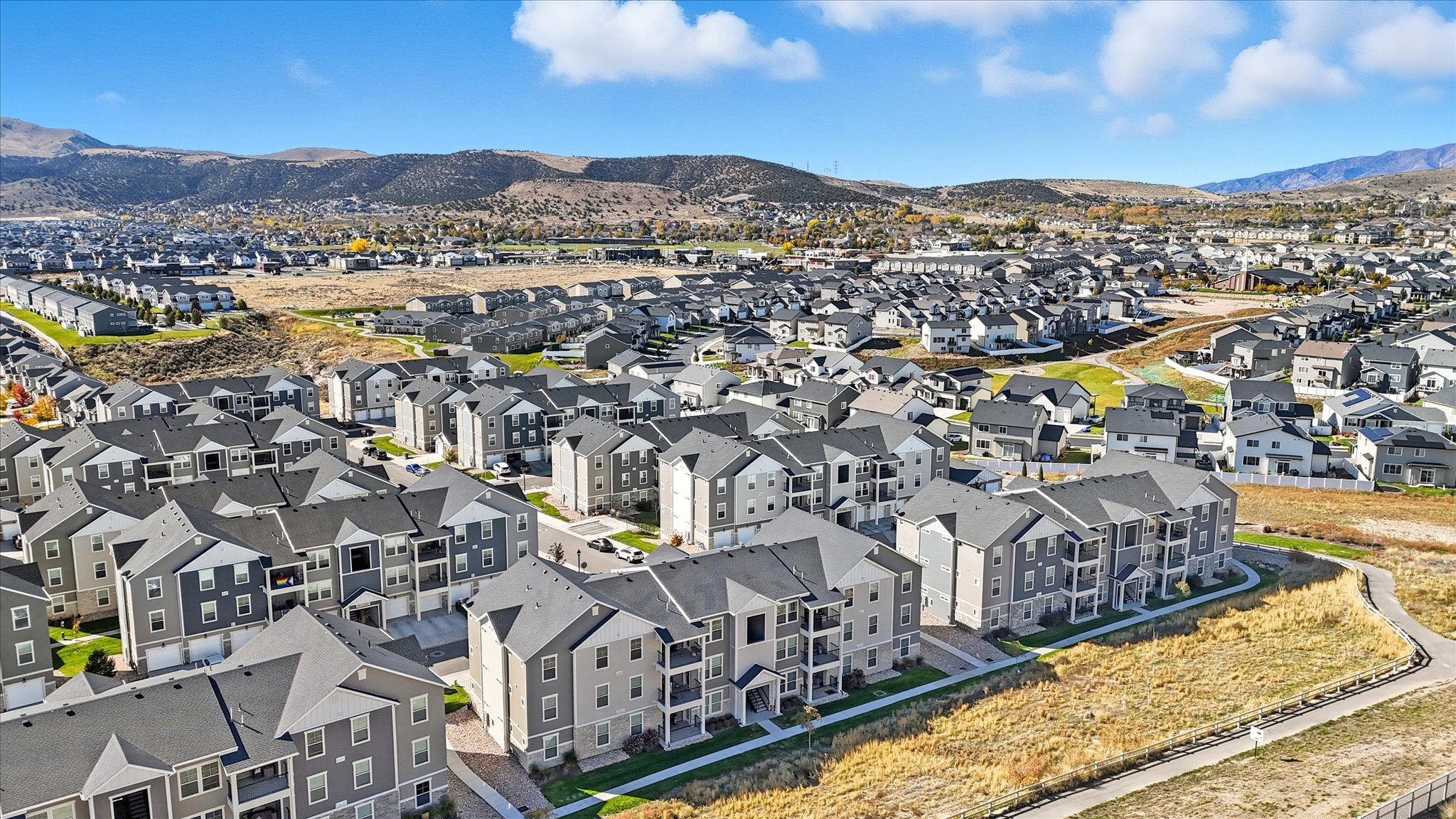 QUAILHILL AT MT SARA - Residential