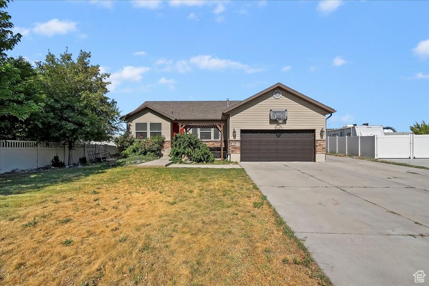This spacious home is a must see with many features... starting with the built in storage and shelves in living room, vaulted ceilings, open family room and kitchen area to enjoy, main level laundry, potential 5th bedroom in basement (currently has sink for hair salon), large basement family/recreation room so the possibilities are endless, 2 car garage has additional side garage entrance from large driveway, and great location tucked away in cul de sac but still close to all that is needed.  This property is being sold AS-IS as part of a portfolio of properties in the area owned by the Utah Department of Transportation (UDOT). The property has not been occupied by UDOT but has been rented for the past few years and managed by Welch Randall Real Estate and Property Management. Work Order history available to any interested parties. Please request through your agent. UDOT requires certain forms to be completed as part of the offer process. UDOT requires 72 hours response time after the showing window has closed. UDOT will initially open up showings for the first 5 days after listing prior to reviewing offers. Home to be sold AS-IS. UDOT will not grant repair requests but will allow a due diligence period on the property.