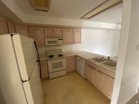 Tiny photo for 998 S THREE FOUNTAINS DR, Cedar City, UT 84720 (MLS # 2123550)