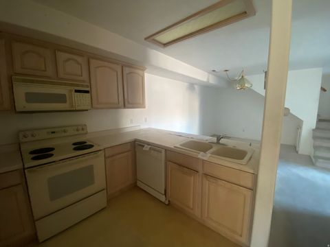 Tiny photo for 998 S THREE FOUNTAINS DR, Cedar City, UT 84720 (MLS # 2123550)