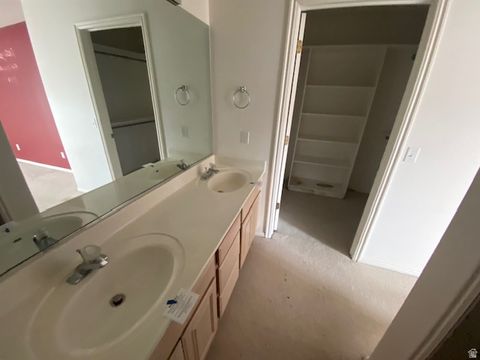 Tiny photo for 998 S THREE FOUNTAINS DR, Cedar City, UT 84720 (MLS # 2123550)