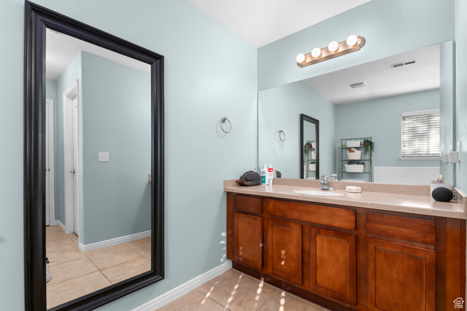 MEADOWS - Residential