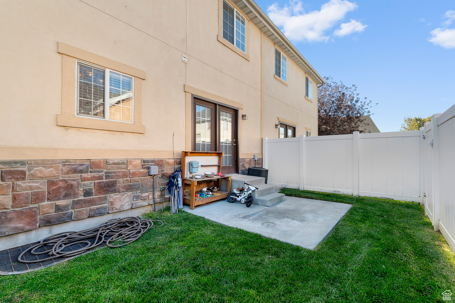 MEADOWS - Residential