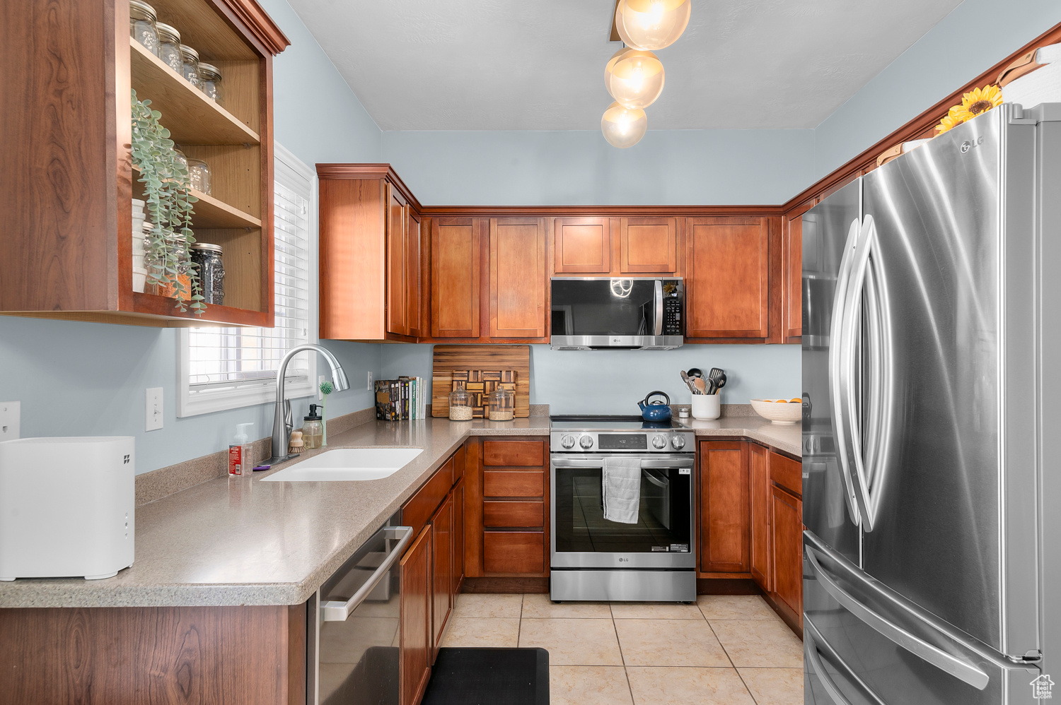 MEADOWS - Residential