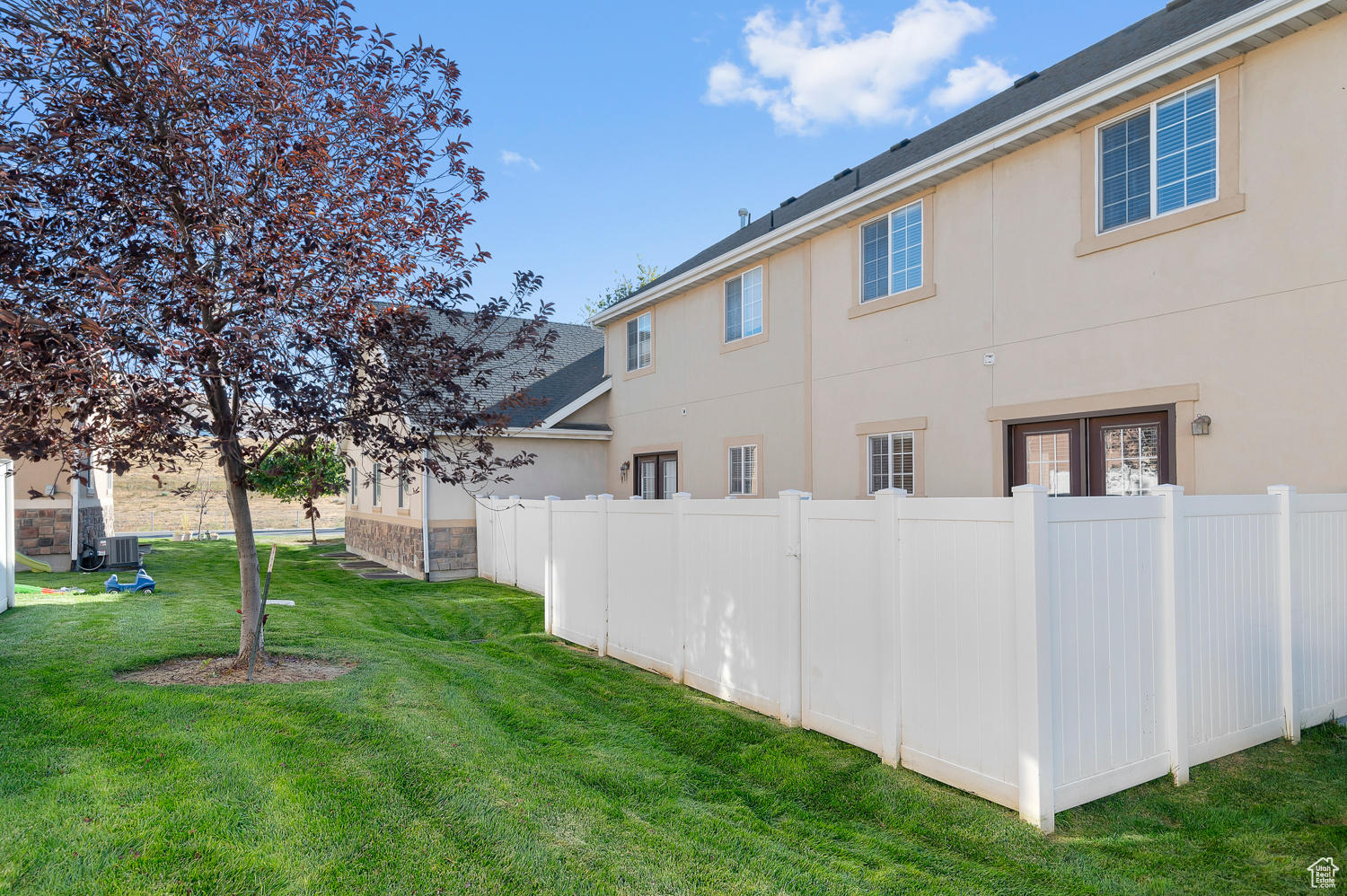 MEADOWS - Residential