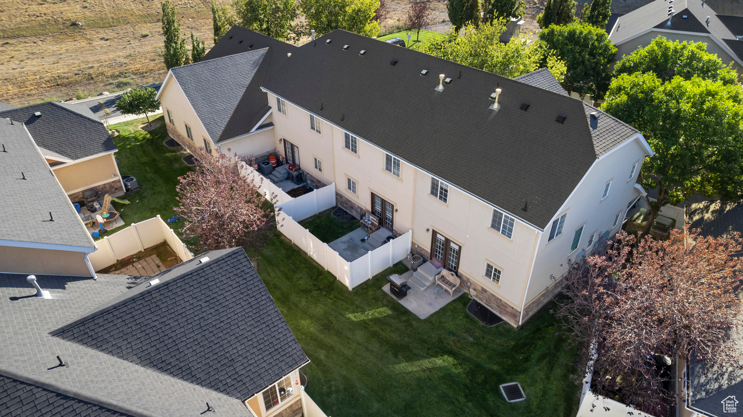 MEADOWS - Residential