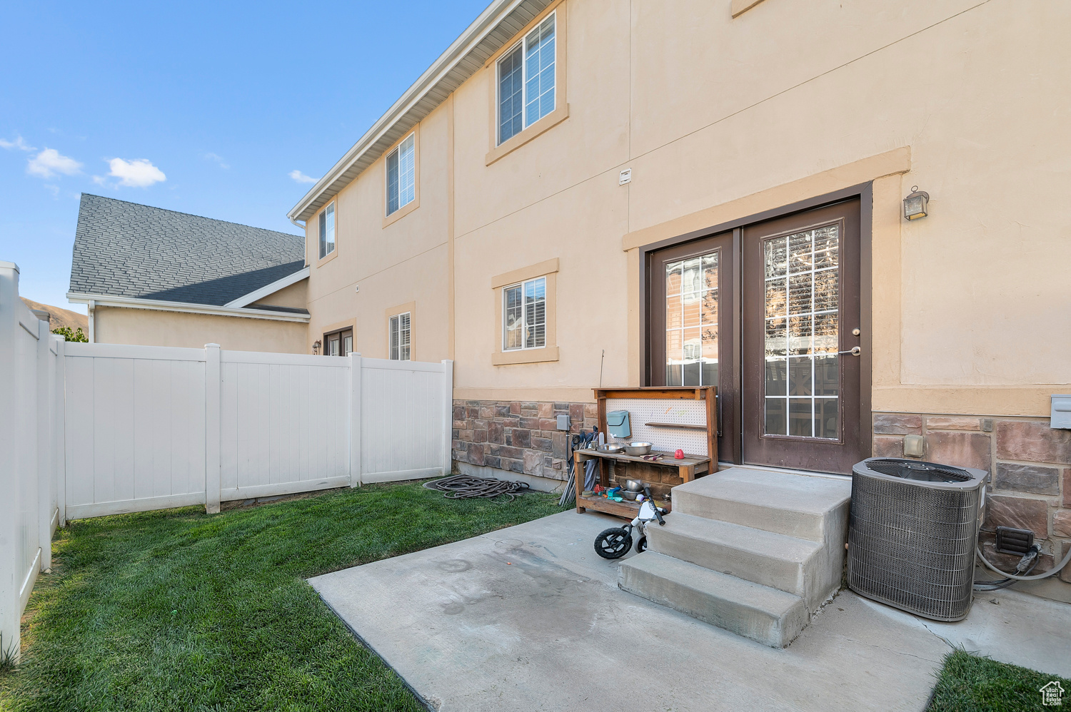 MEADOWS - Residential