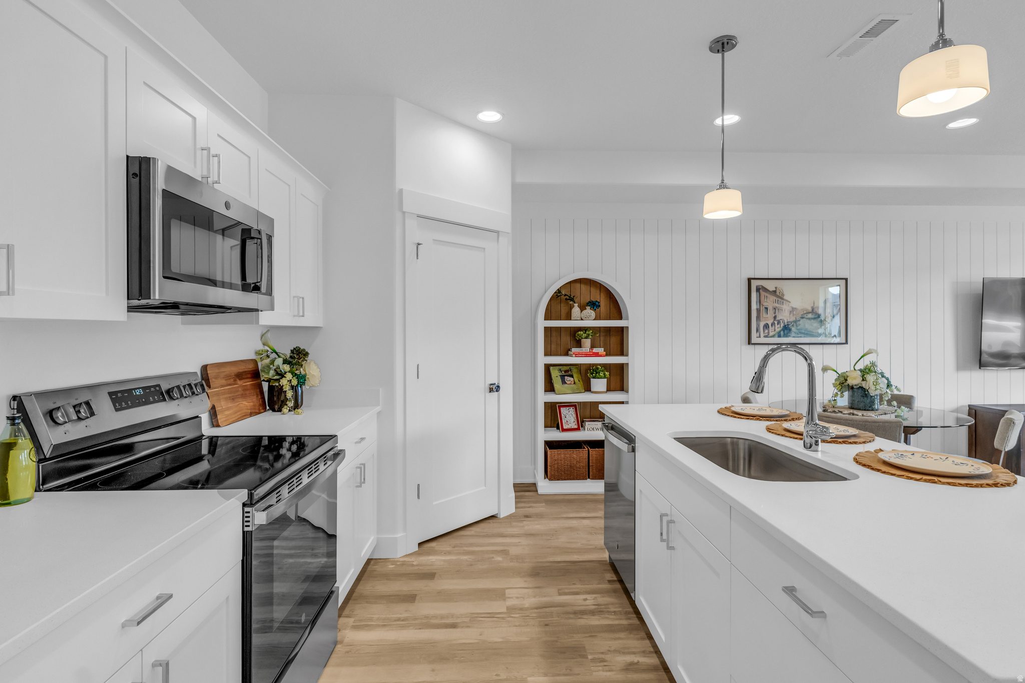 RC'S PARKWEST - Residential