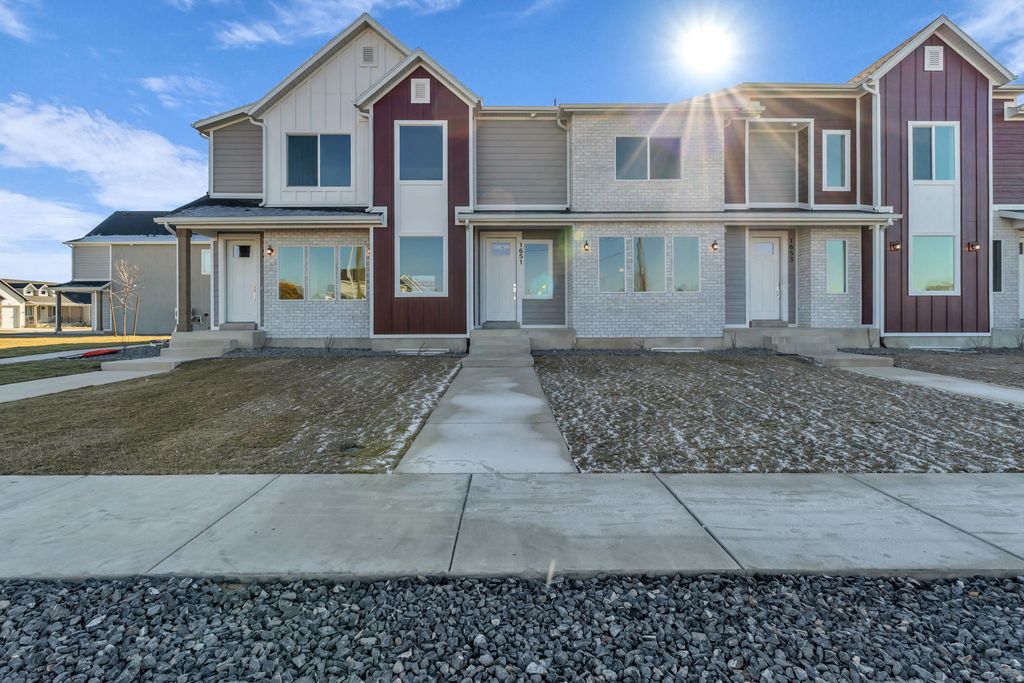 Photo of 1651 W 2700 S #217, Syracuse, UT 84075 (MLS # 2134451)