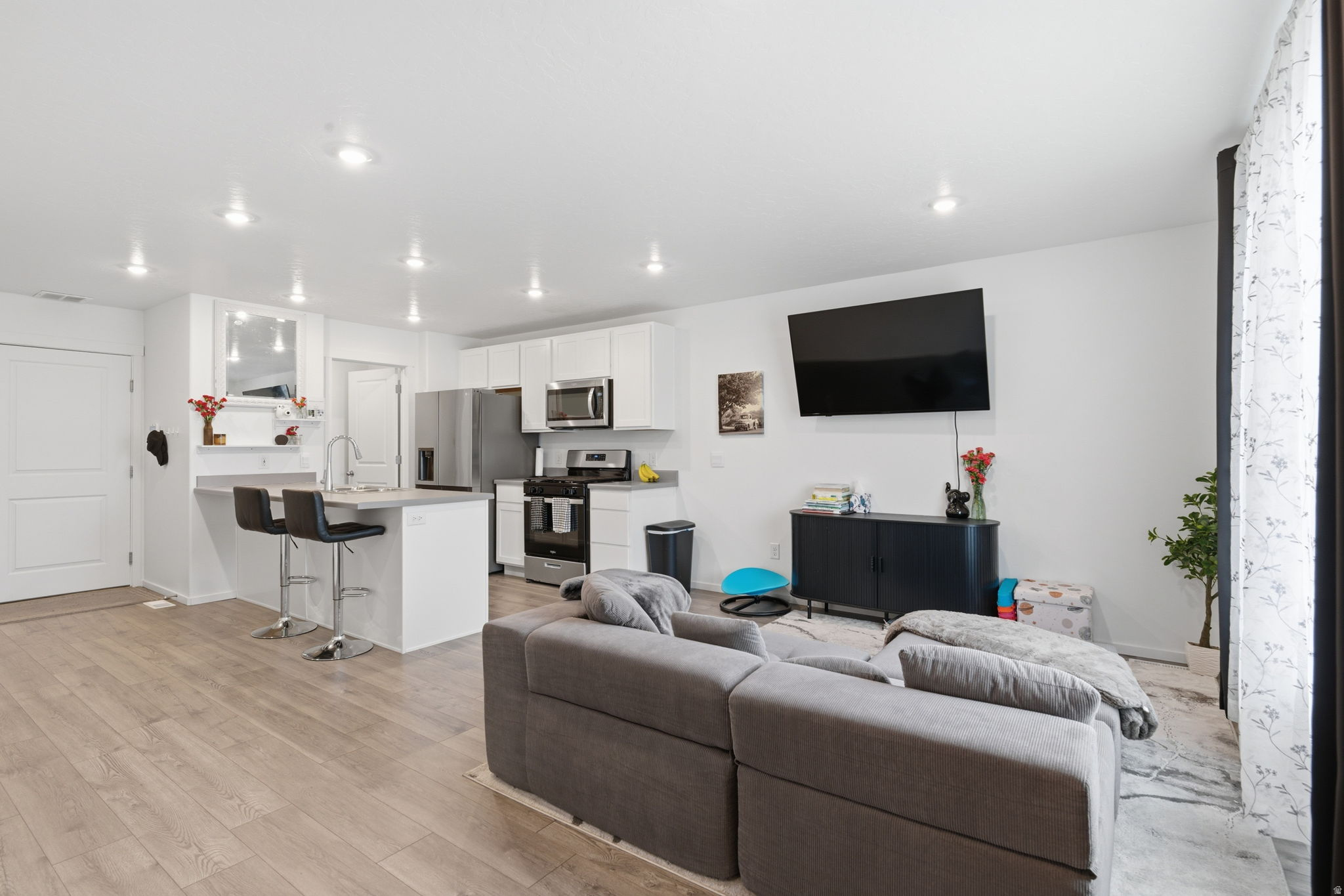 WESTERN ACRES - Residential