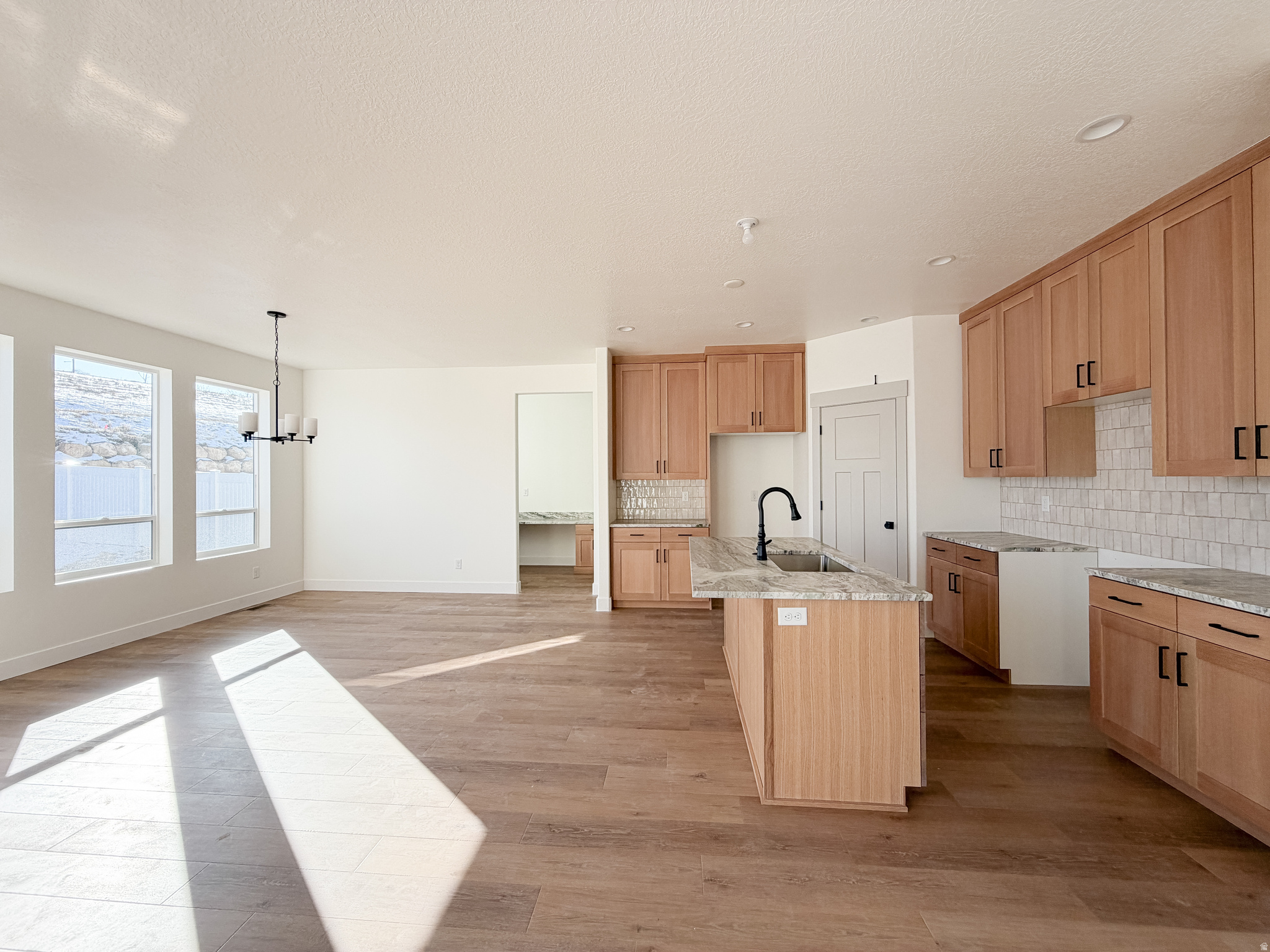 HIDDEN OAKS - Residential