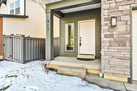 Tiny photo for 915 N EVELYN ST, Farmington, UT 84025 (MLS # 2133999)