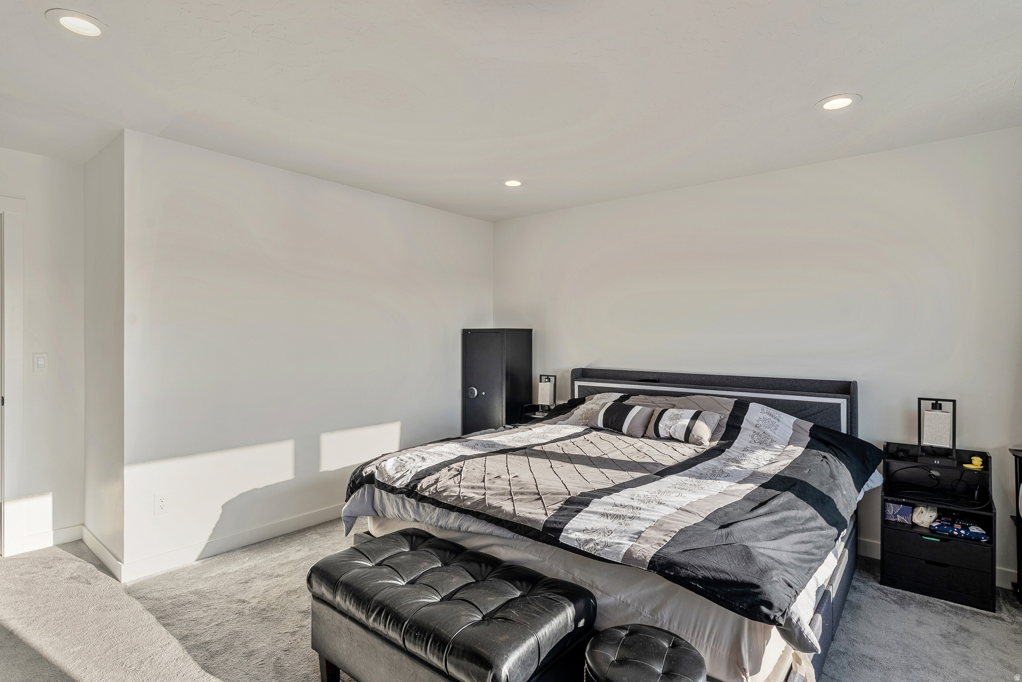 THE ROSE - Residential