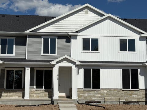 Homes For Sale - 813 S 270 #3<br/> Smithfield, UT 84335