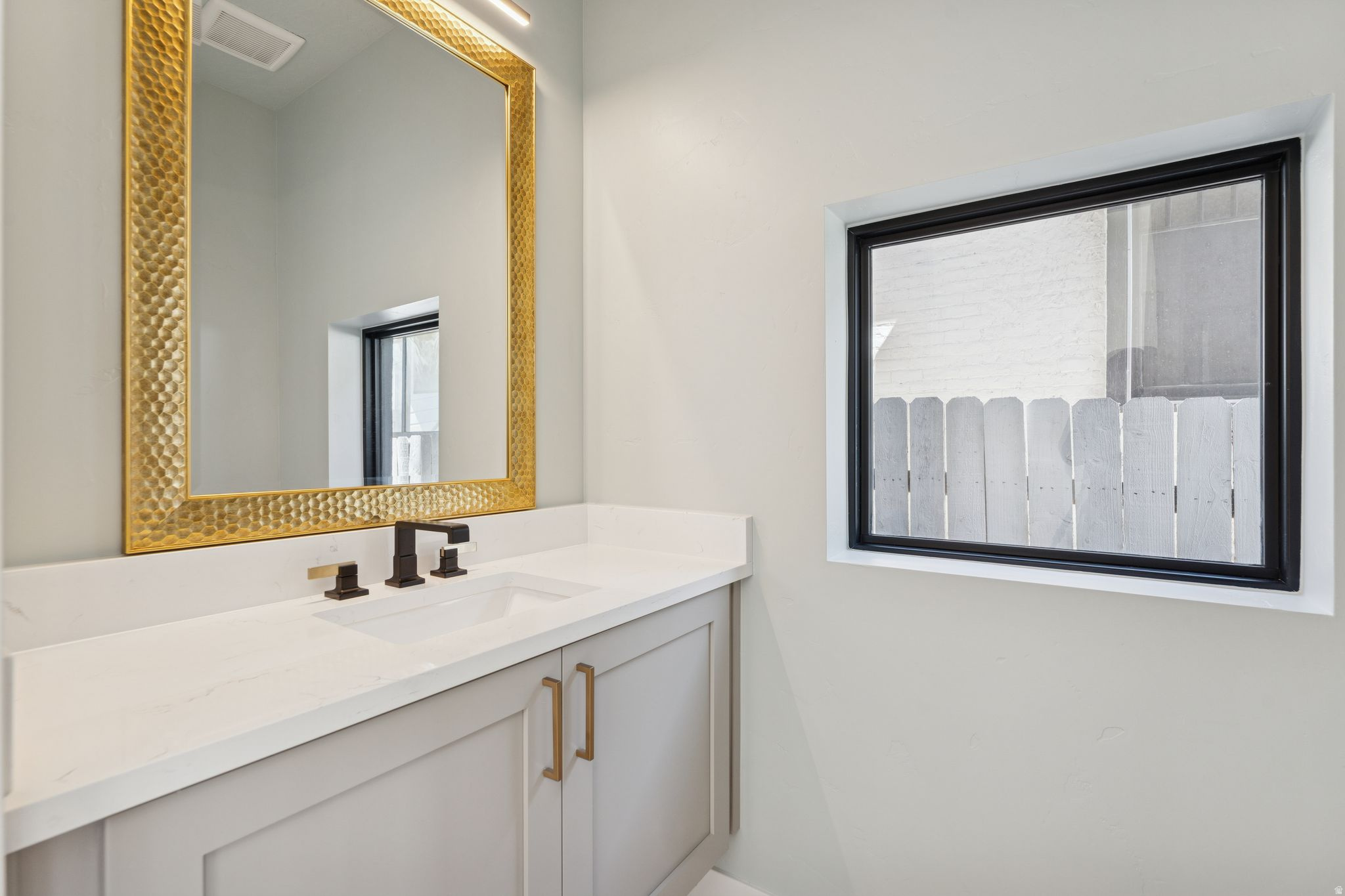 3RD AVENUE TOWNHOMES - Residential