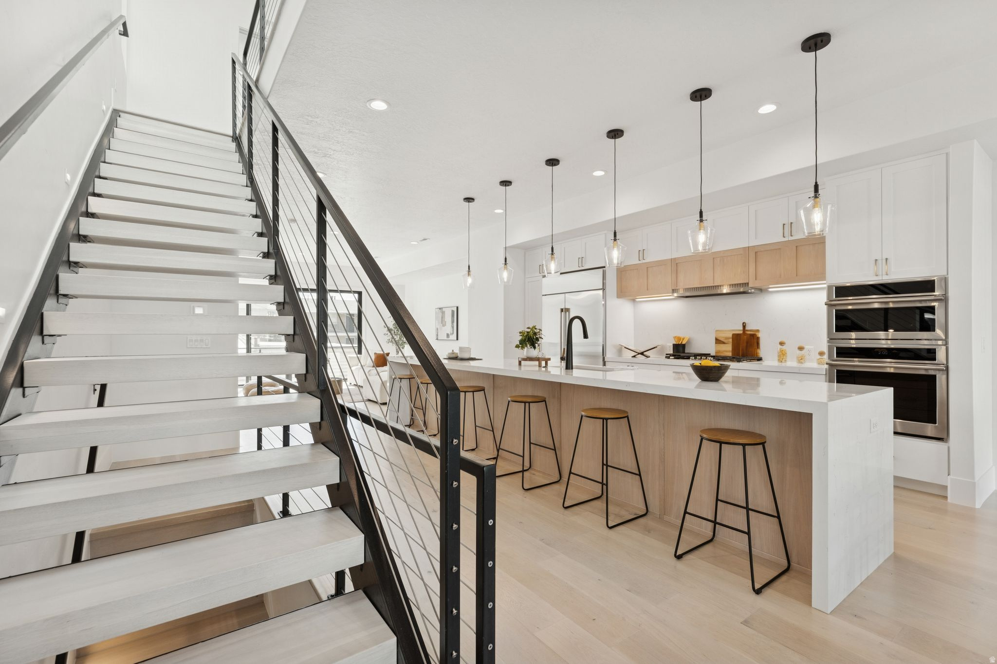 3RD AVENUE TOWNHOMES - Residential