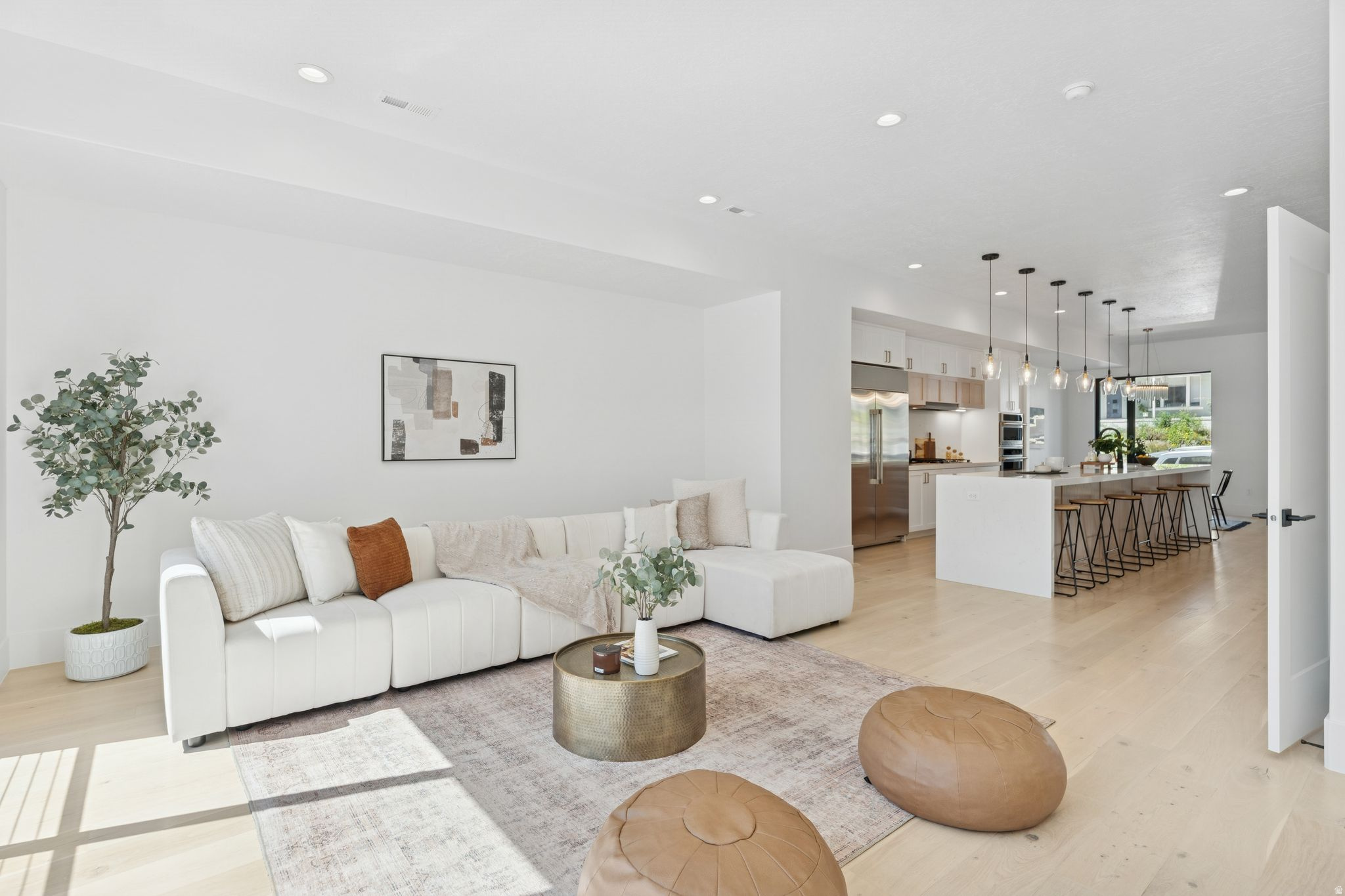 3RD AVENUE TOWNHOMES - Residential