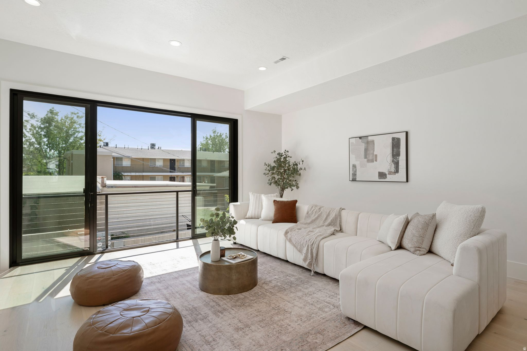 3RD AVENUE TOWNHOMES - Residential