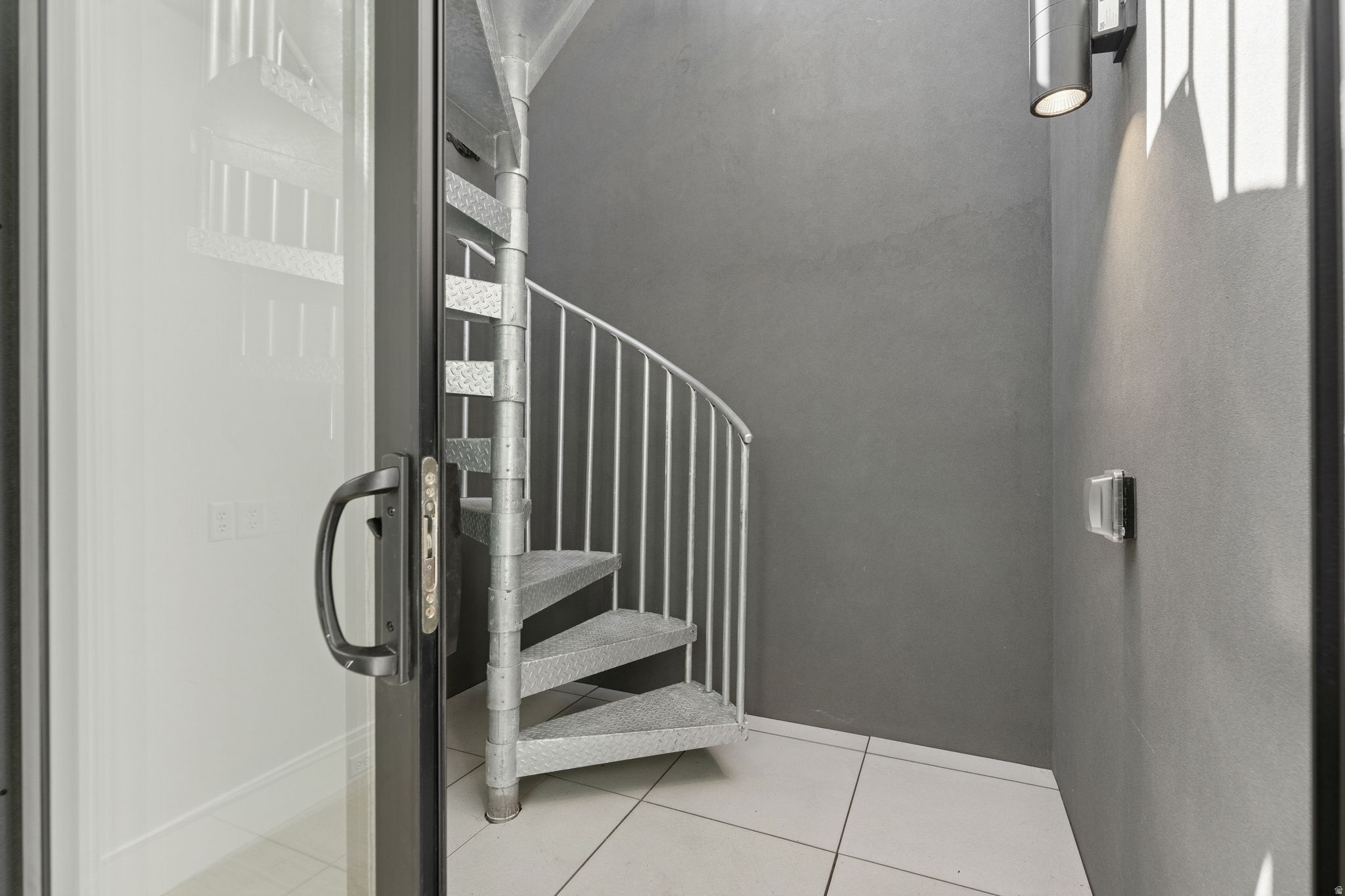 3RD AVENUE TOWNHOMES - Residential