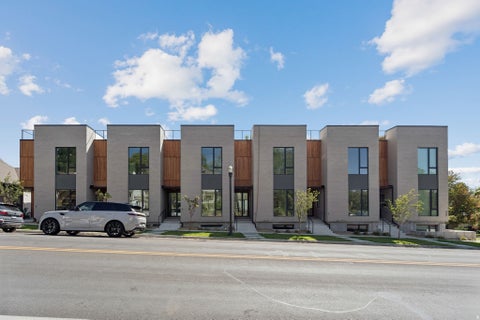 Townhouse For Sale - 860 E 3rd Ave #4<br/> Salt Lake County, Salt Lake City, UT 84103