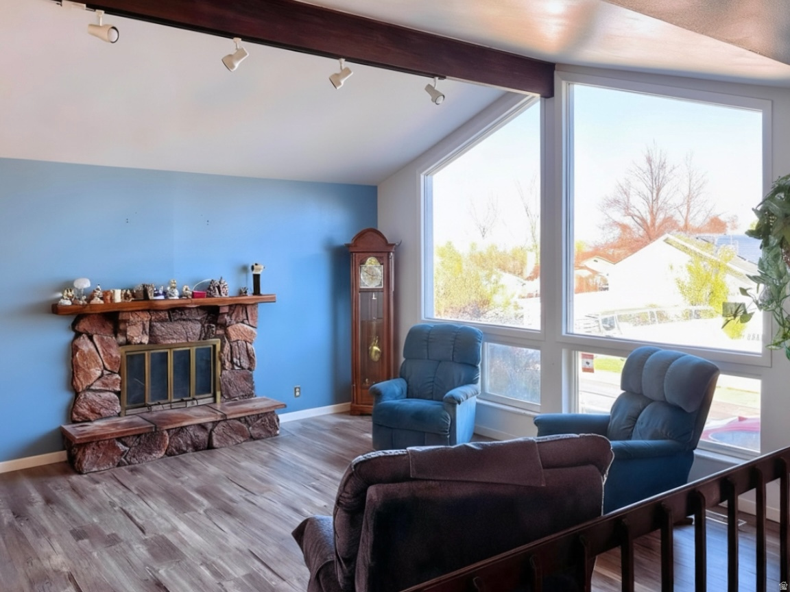 COUNTRY CLUB SUB - Residential