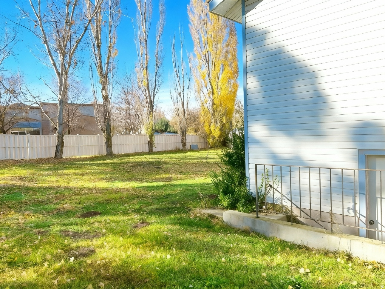 COUNTRY CLUB SUB - Residential