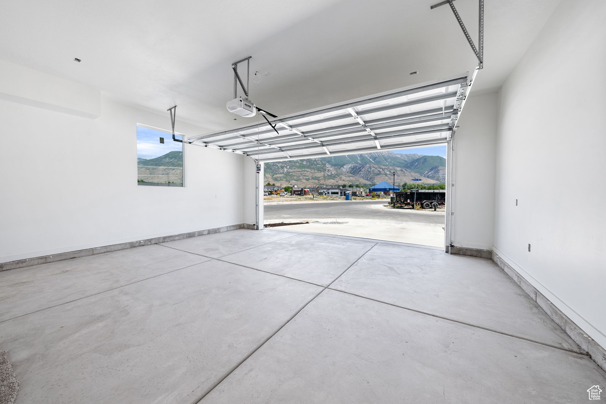 HIDDEN SPRINGS - Residential