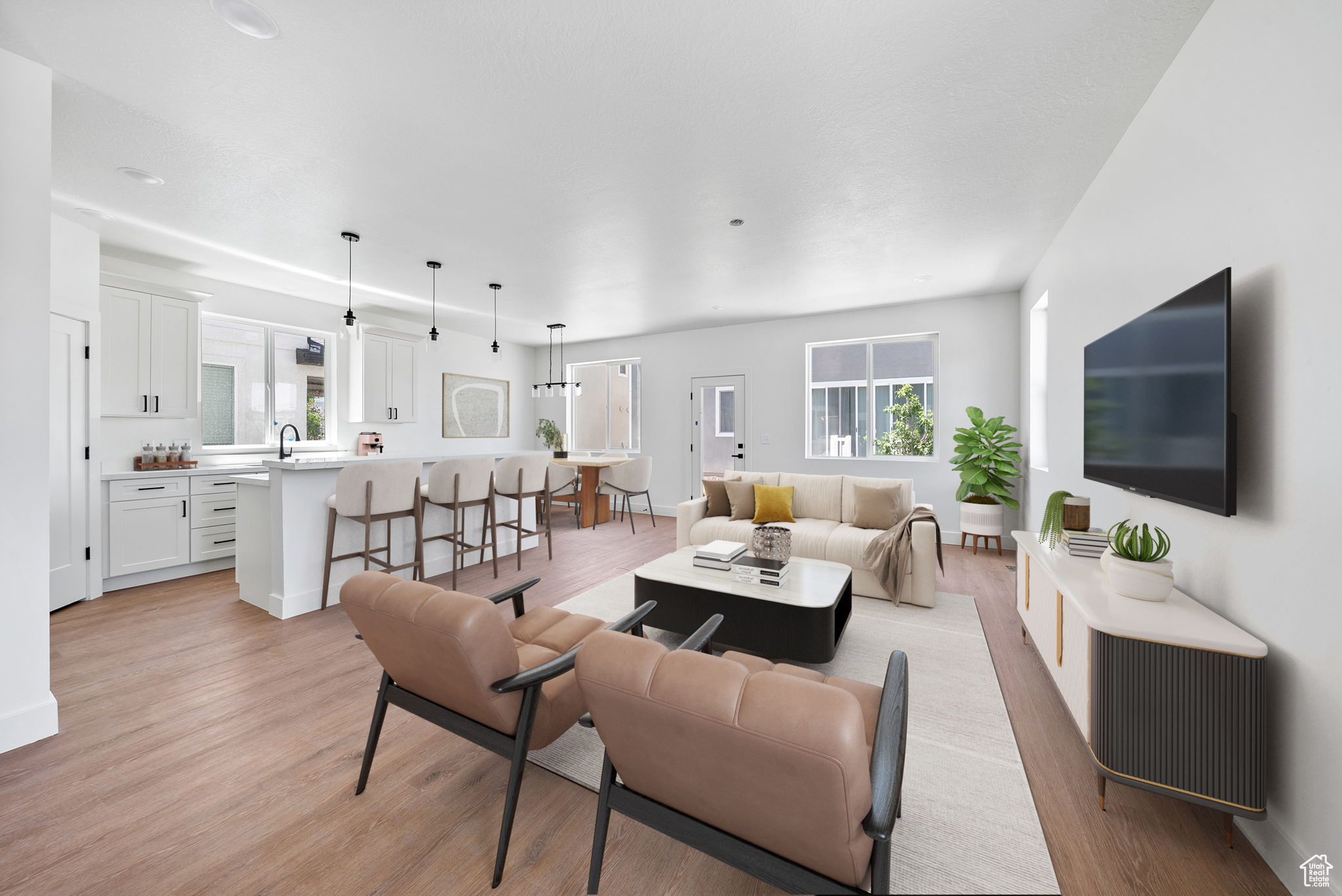 HIDDEN SPRINGS - Residential