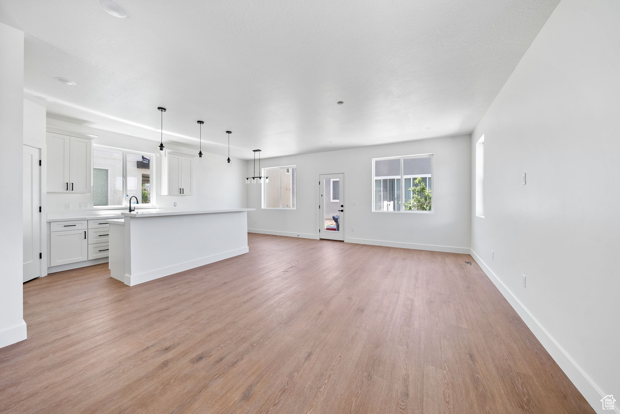 HIDDEN SPRINGS - Residential