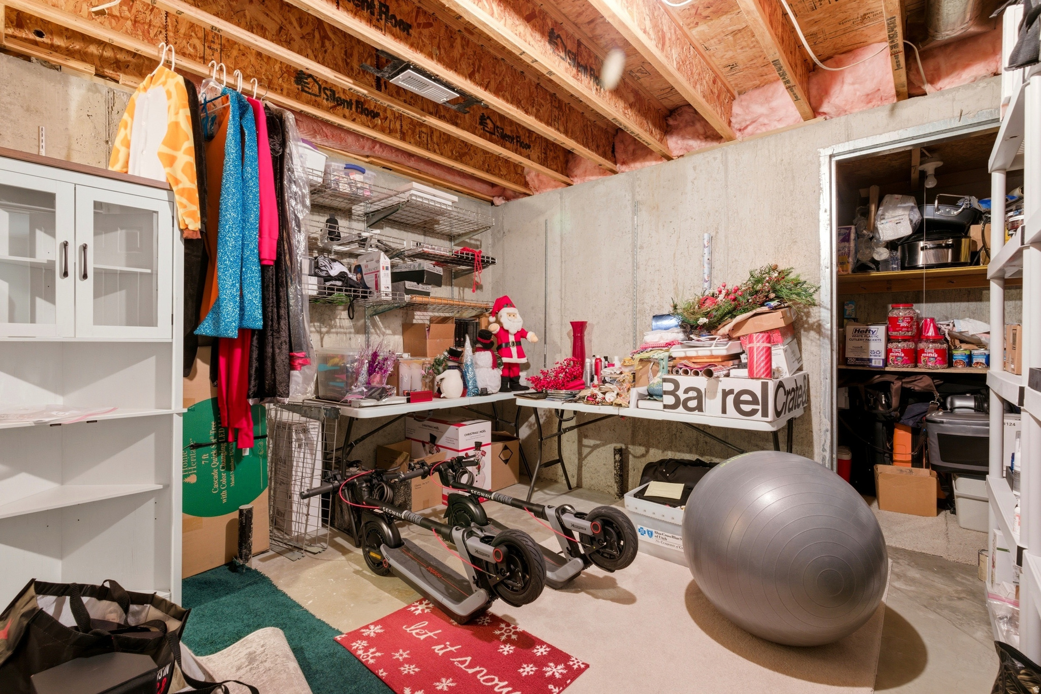 EDGEWATER ESTATES - Residential