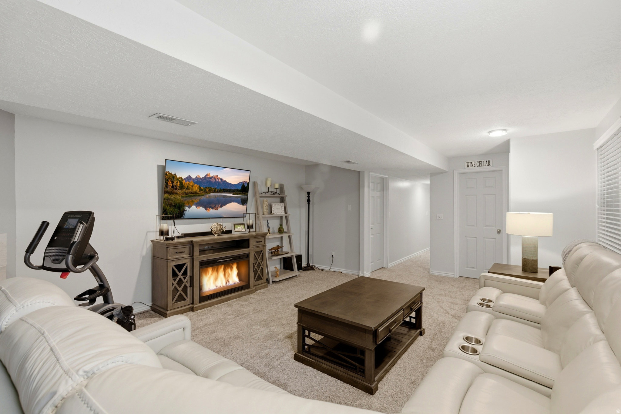 EDGEWATER ESTATES - Residential