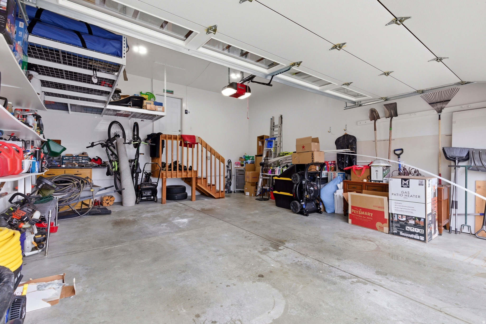 EDGEWATER ESTATES - Residential