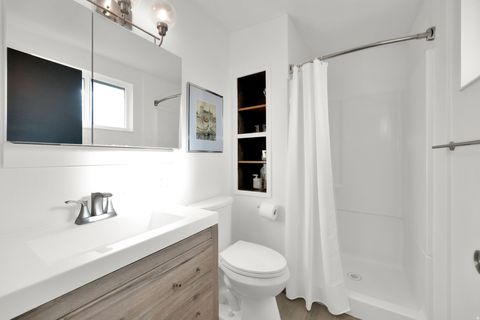 Tiny photo for 749 E 400 N, Bountiful, UT 84010 (MLS # 2147239)