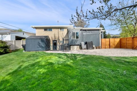 Tiny photo for 749 E 400 N, Bountiful, UT 84010 (MLS # 2147239)