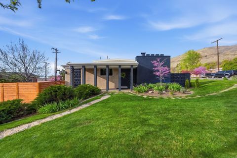 Photo of 749 E 400 N, Bountiful, UT 84010 (MLS # 2147239)