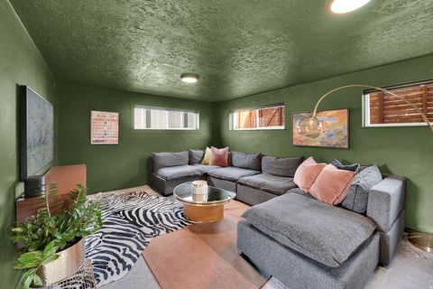 Tiny photo for 749 E 400 N, Bountiful, UT 84010 (MLS # 2147239)