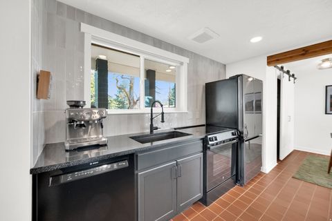 Tiny photo for 749 E 400 N, Bountiful, UT 84010 (MLS # 2147239)