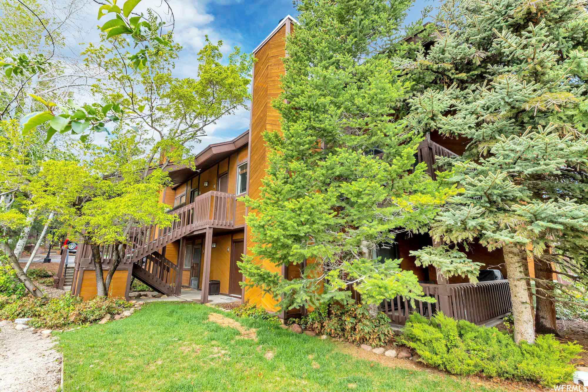 RED PINE CHALETS CONDO - Residential